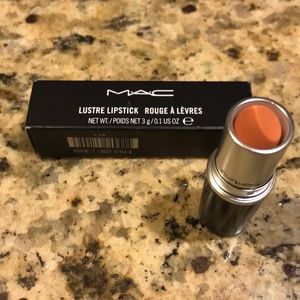MAC Lustre Lipstick